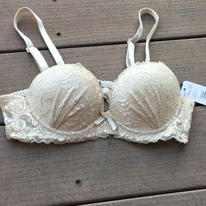 NWT push up bra, size 34 A.